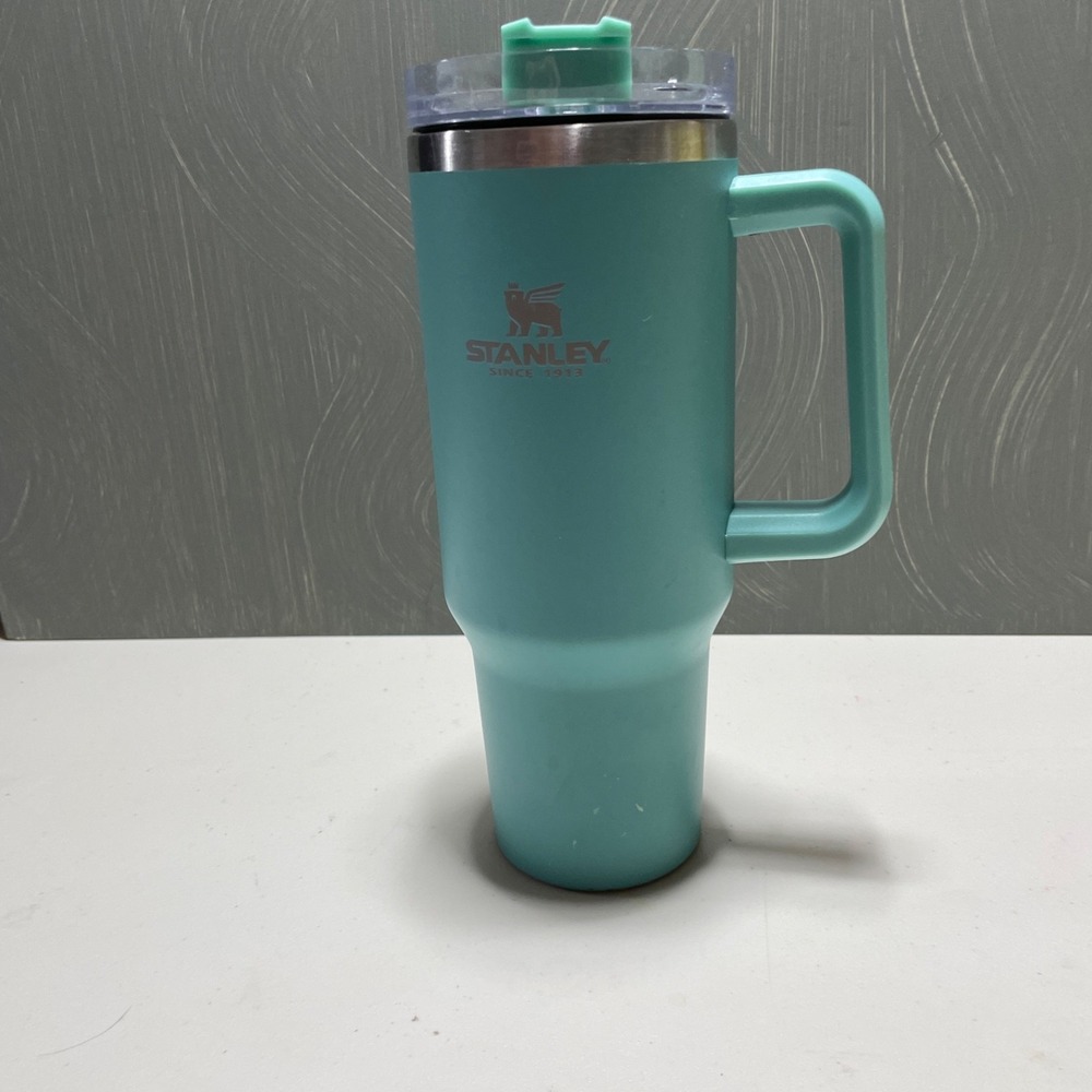 Stanley Quencher H2.0 FlowState Stainless Steel Vacuum Insulated Tumbler